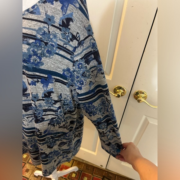 I. b. diffusion gray and blue tunic, 3X - Picture 3 of 5